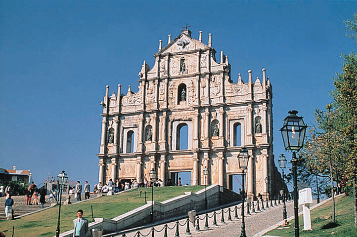 group tour from singapore